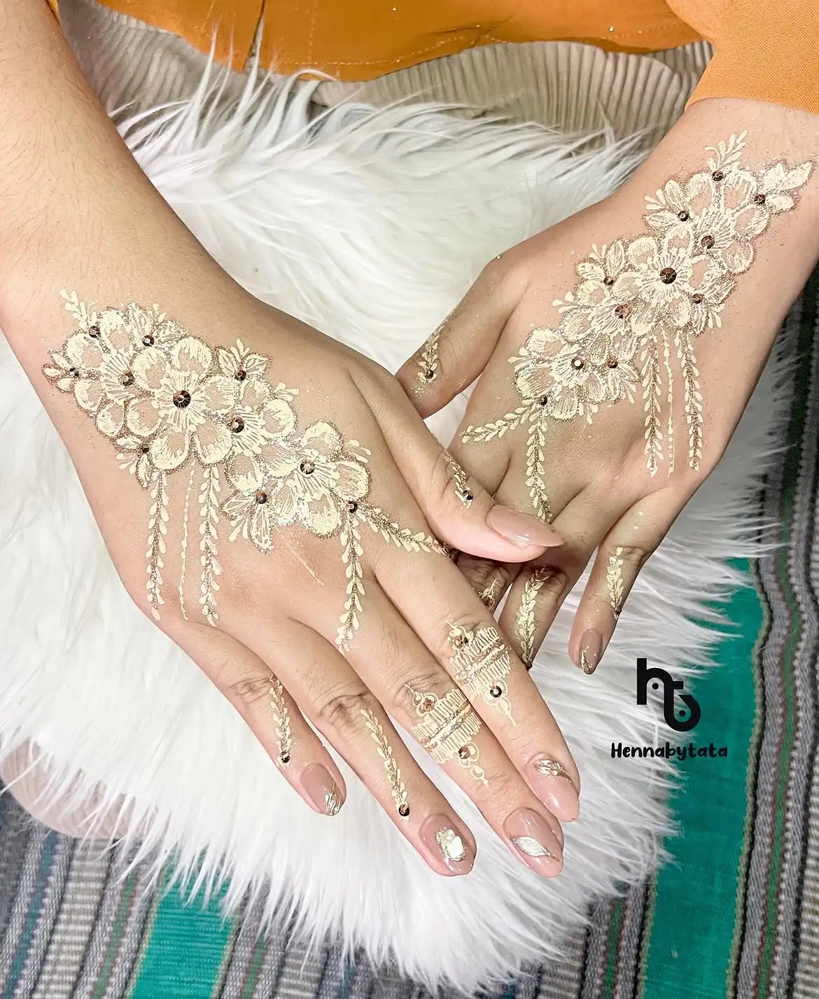Henna Nude Silver Package