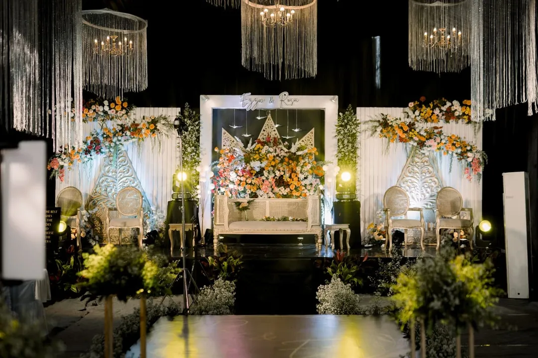 Venue Silver Package